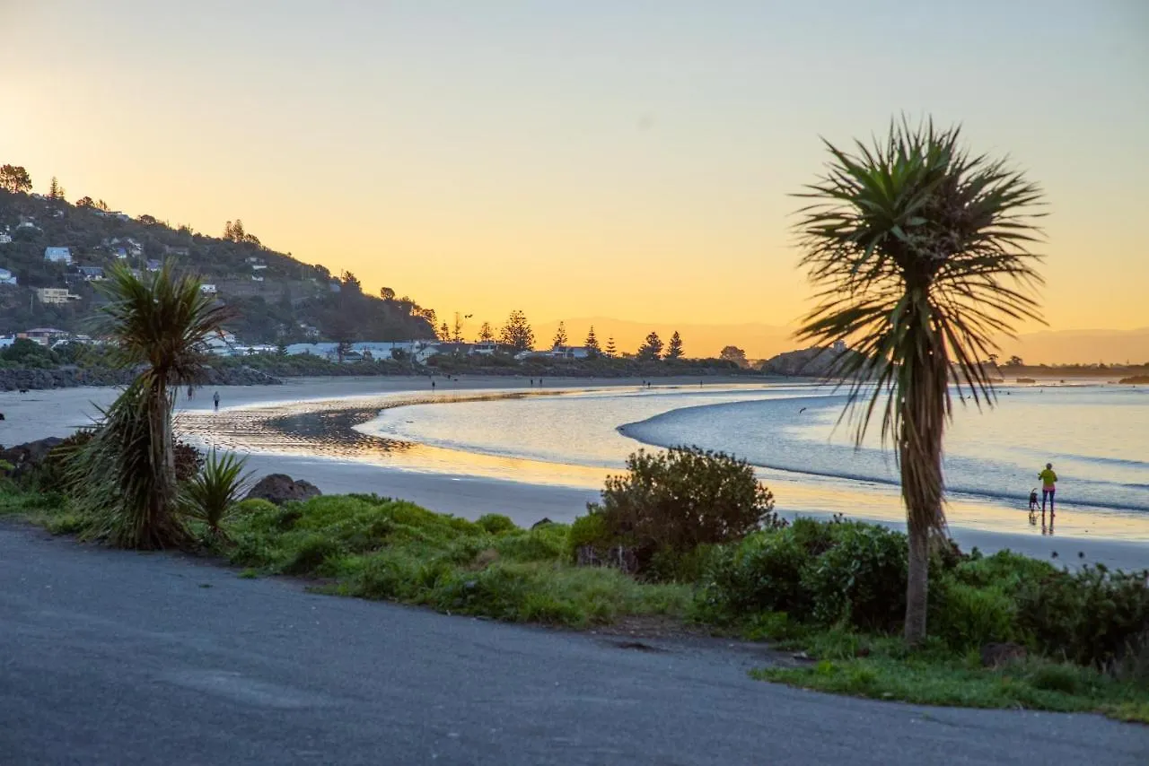 Sumner Black Hut Villa Christchurch Nuova Zelanda