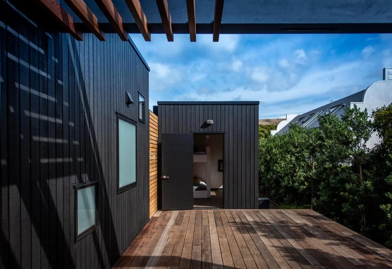 Vakantiehuis Sumner Black Hut Villa Christchurch